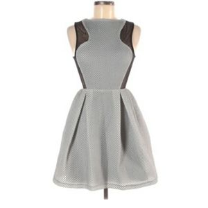 River Island Black Grey Zipped Skater Dress Size 6